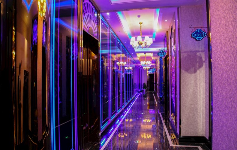 合肥KTV招聘纯商务夜场日结,无业绩要求外地过来车接(图1) 合肥KTV招聘纯商务夜场日结,无业绩要求外地过来车接(图1)